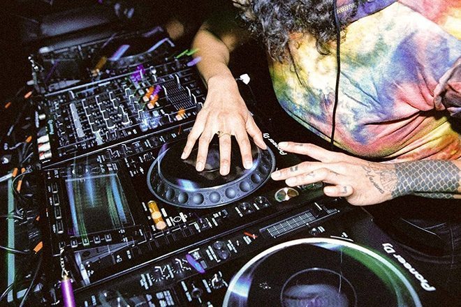65% of DJs say they don’t play their favourite music at gigs